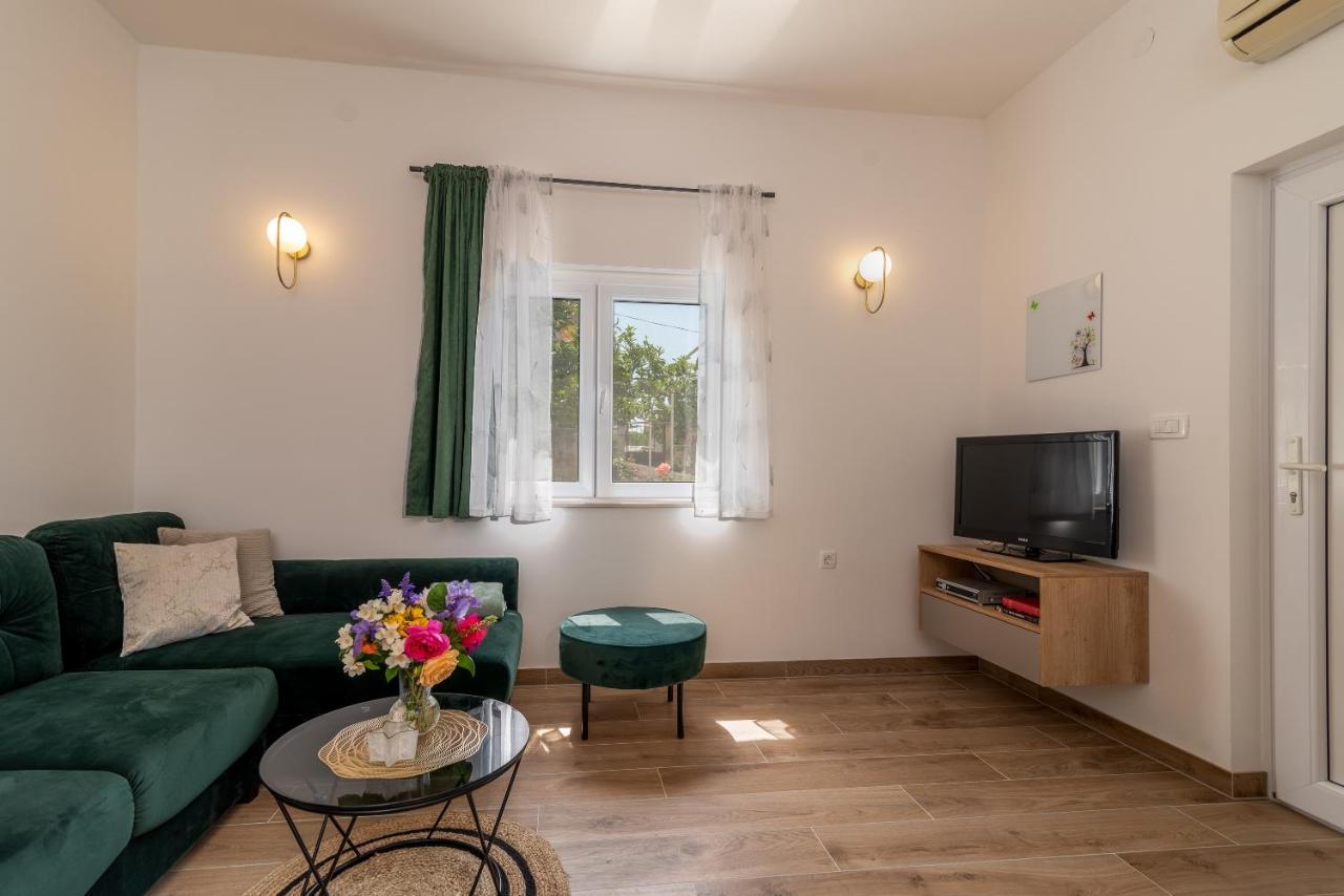 טרוגיר Apartments Fani מראה חיצוני תמונה