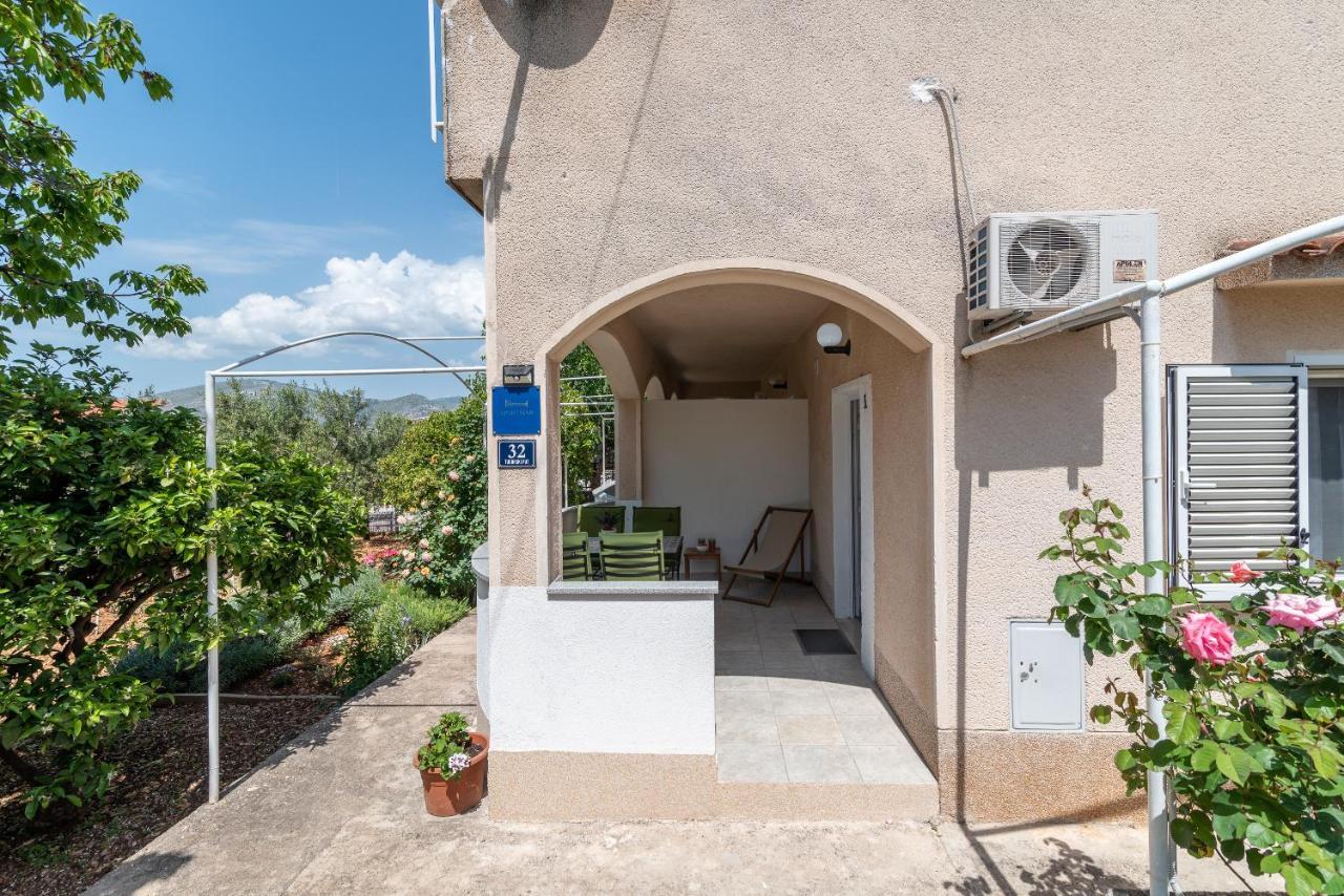 טרוגיר Apartments Fani מראה חיצוני תמונה