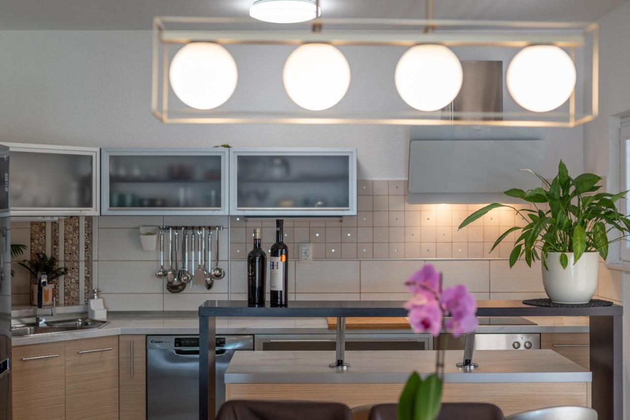 טרוגיר Apartments Fani מראה חיצוני תמונה