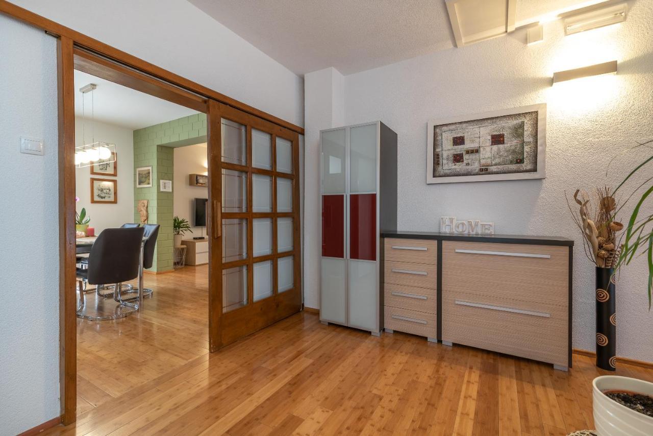 טרוגיר Apartments Fani מראה חיצוני תמונה
