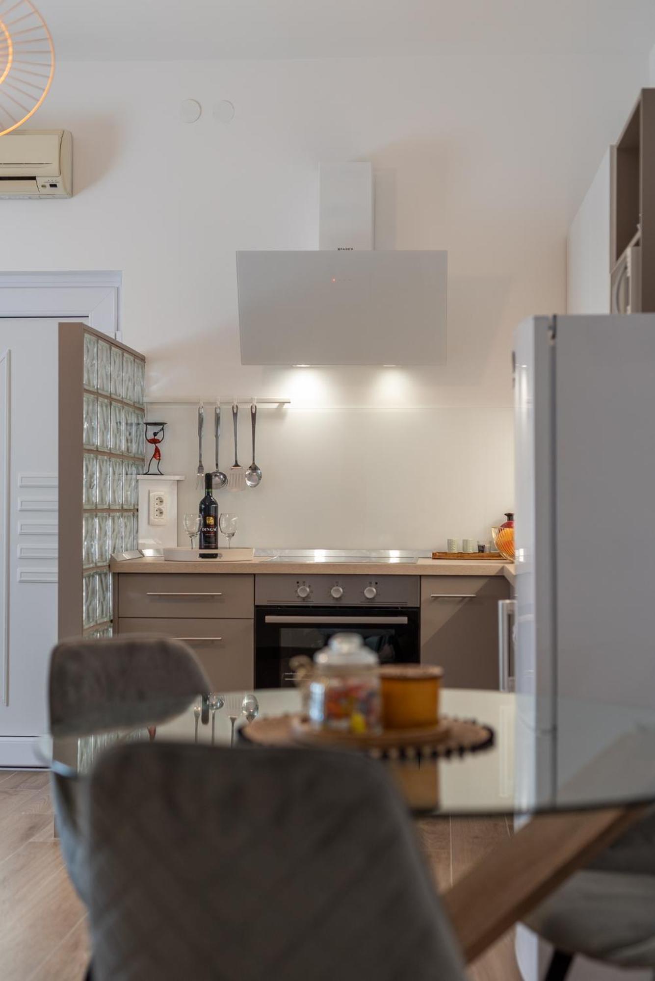 טרוגיר Apartments Fani מראה חיצוני תמונה