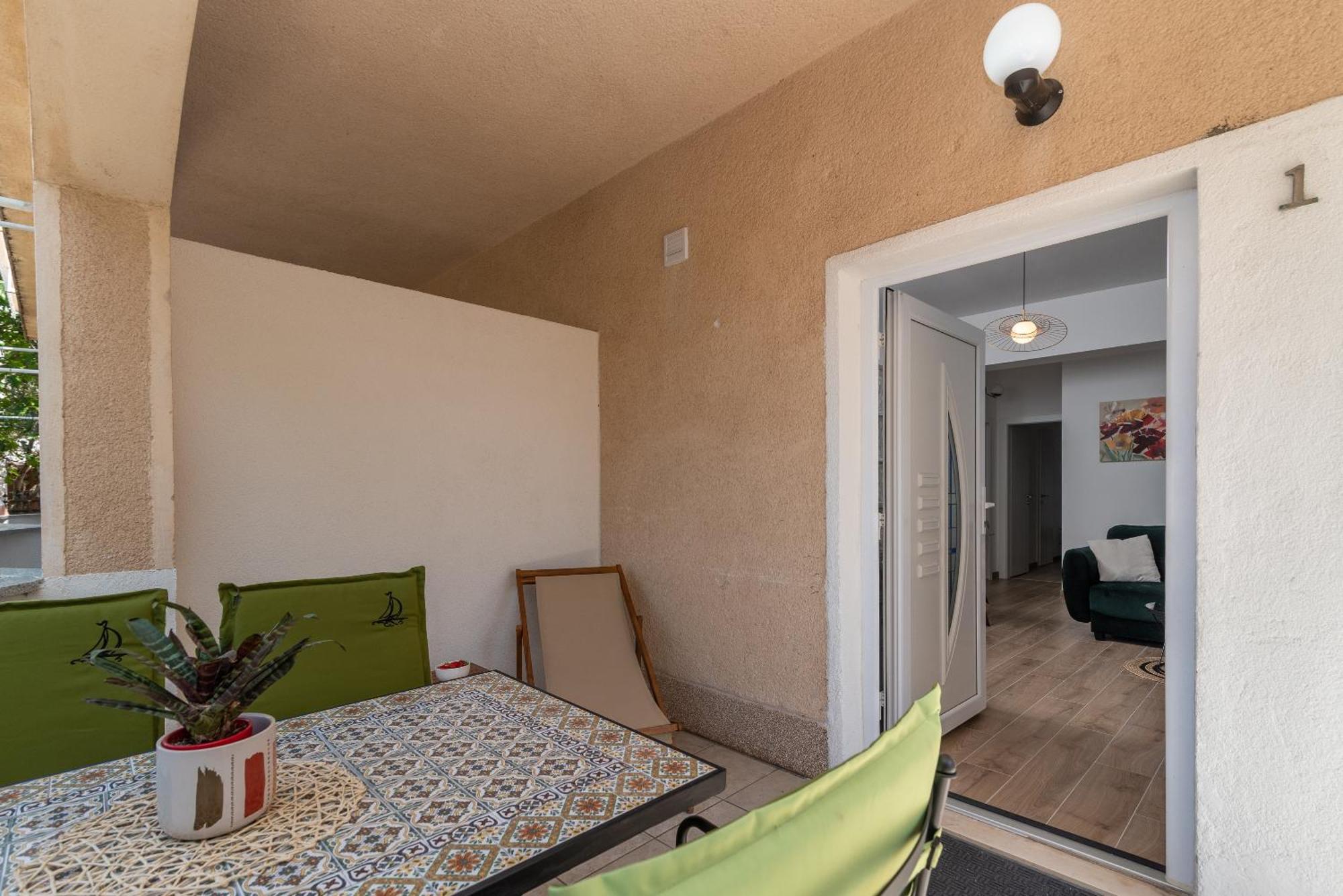 טרוגיר Apartments Fani מראה חיצוני תמונה